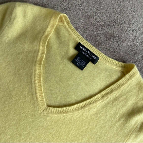 LORD&TAYLOR | 100% Cashmere Sweater - Picture 7 of 14